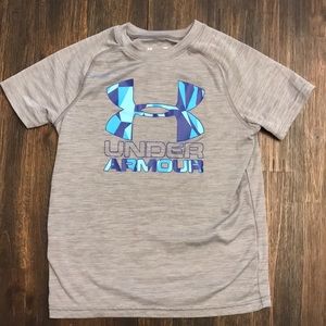 Under Armour t shirt gray